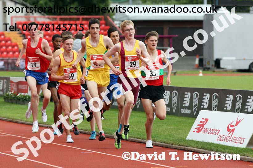 Senior boys 3000 metres, English Schools Track and Field. Photo: David T. Hewitson/Sports for All Pics